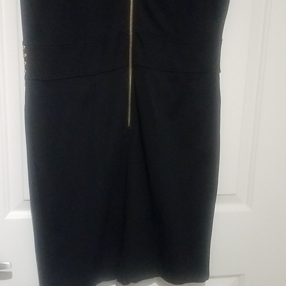 Dress - Picture 5 of 5